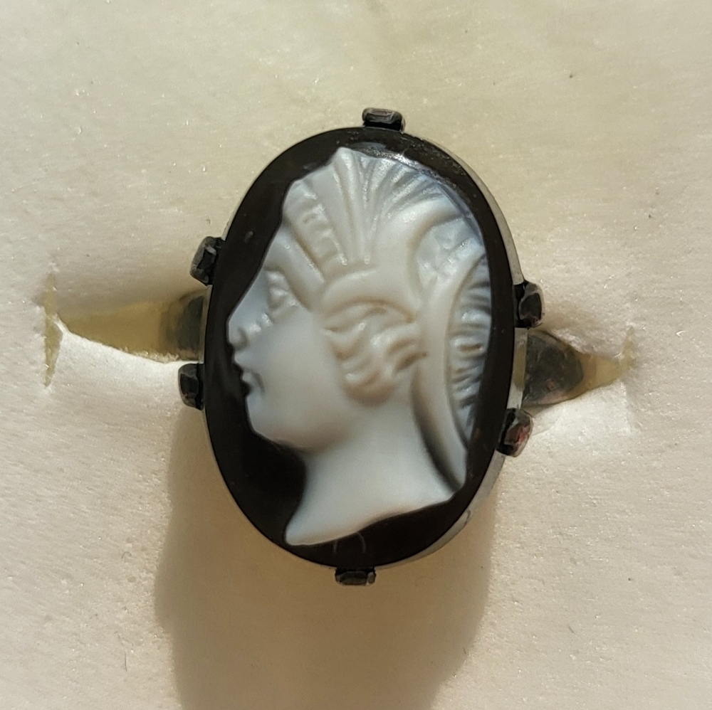 Antique Agate Cameo Ring